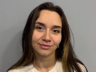 hot cam girl spreading pussy MelodySol