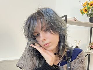 naked cam girl masturbating with vibrator MelonyBloom