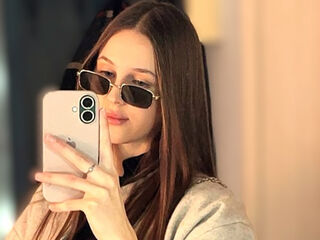 naughty cam girl picture MiaRaying