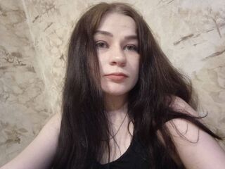 camwhore masturbating with vibrator MilanaCroft