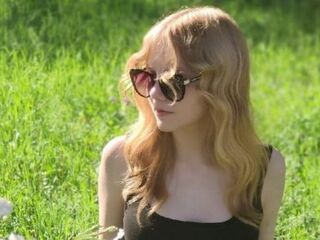 erotic webcam video MirianTippett