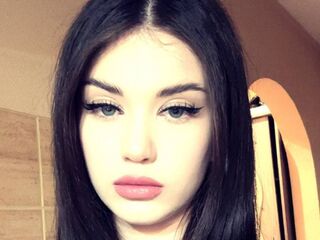 streaming live webcam MonaCarterr