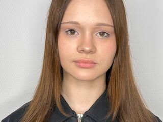 shaved pussy webcam NaidaBrayton