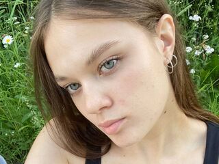 hot cam whore NoeliaMeara