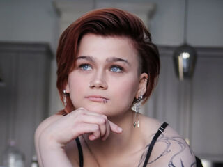 camgirl masturbating with vibrator PeachAveline