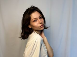 live webcam performer PetraChubb