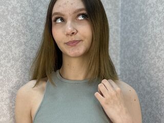 streaming live webcam QuennaHeaston