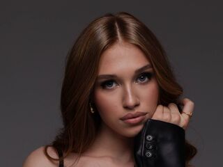 girl chatroom RanaeEtherington
