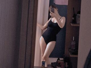camwhore fingering pussy RinaAlmons