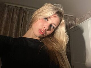 camgirl spreading pussy RowanBellamy