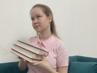 hot cam whore SandieSpataro