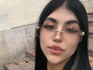 webcamgirl chat room SaraHearth