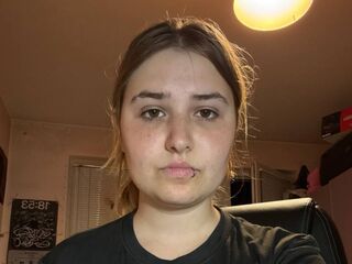 naked camgirl masturbating with vibrator SenaidaObrzut