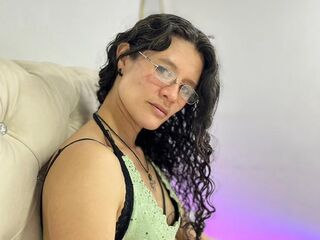 live striptease SereneKenner