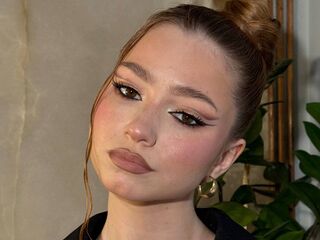 nude gamgirl SeyolaHilgerst