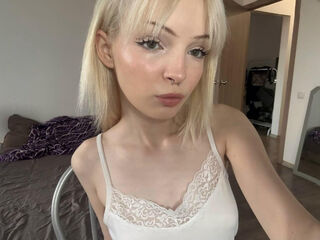 sex chat SigneQuiroz