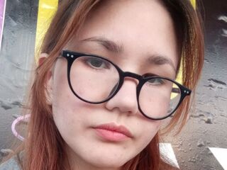 hot naked camgirl SilvanaTopps