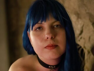 cam girl playing with dildo SofiaBard