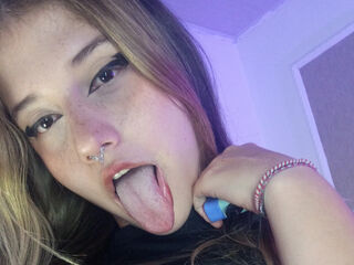naked camgirl photo SofiiaVance