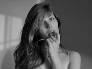 beautiful girlcam SophieLix