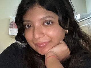 camwhore masturbating with vibrator SriyasiGomes