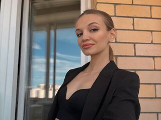camgirl webcam pic SuzanUemura
