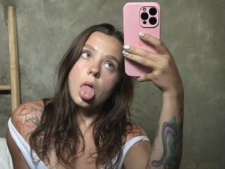 voyeur cam TomikaLuczki