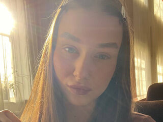 webcam chatroom TristaCarmody