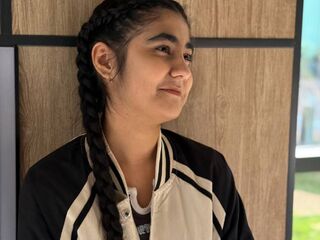 naked girl with webcam YukoKlapper